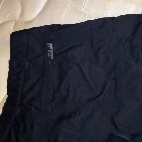 Helly Hansen insulated ski pants Men's size XL - Picture 8 of 16